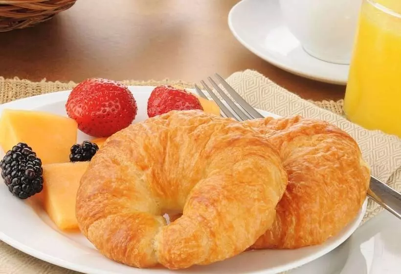 Magnuson Hotel Country Inn