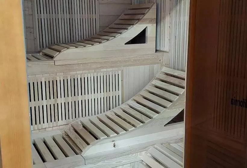 Magnuson Hotel Country Inn