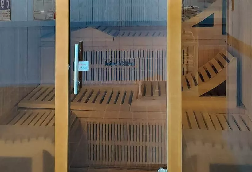 Magnuson Hotel Country Inn