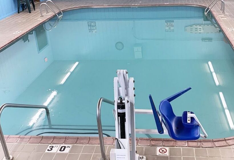 Magnuson Hotel Country Inn