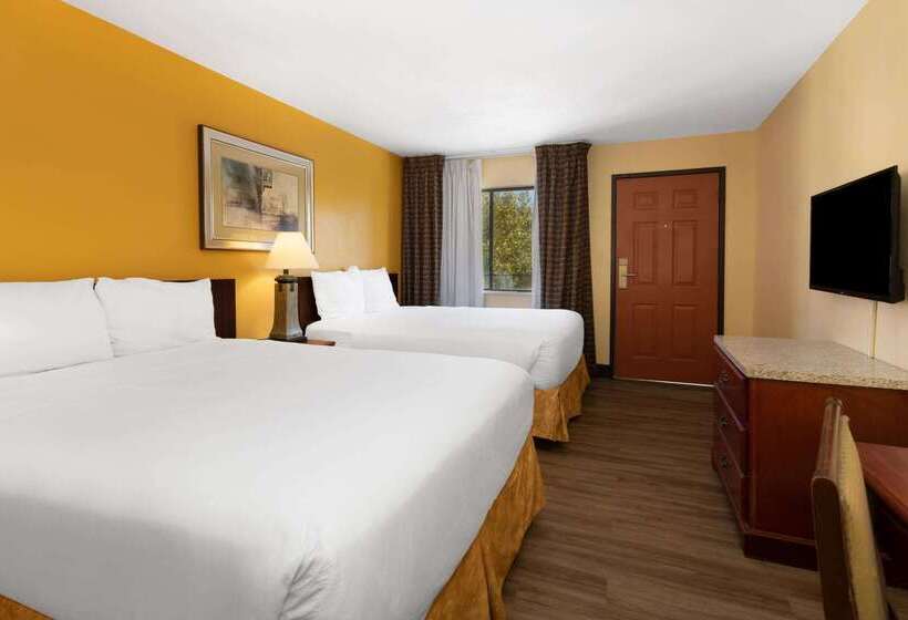 فندق Travelodge By Wyndham Albuquerque East