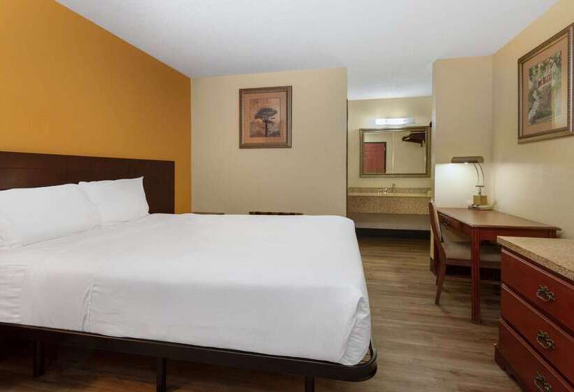 فندق Travelodge By Wyndham Albuquerque East