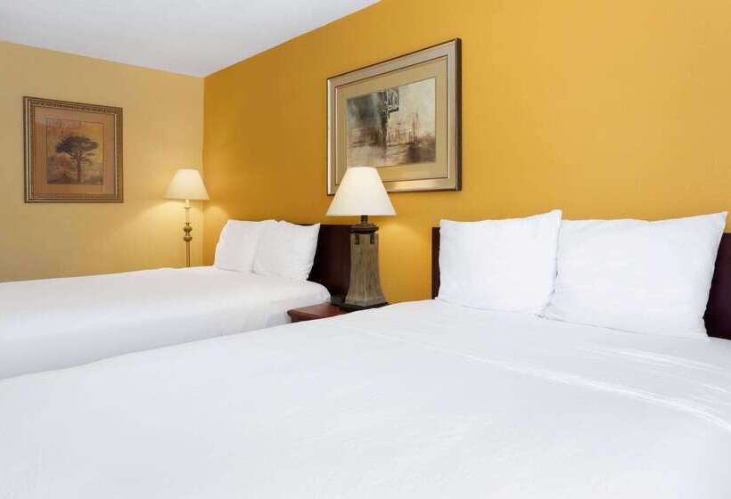 فندق Travelodge By Wyndham Albuquerque East