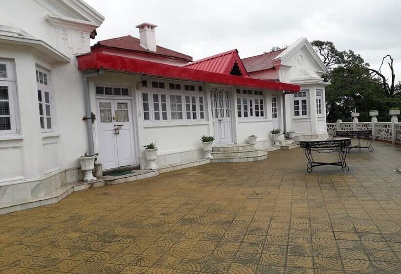 هتل Chimney House