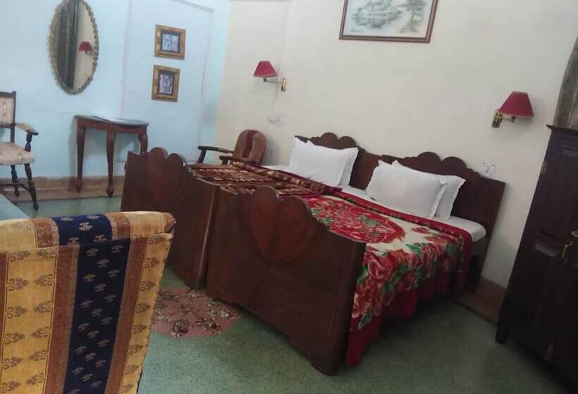 هتل Chimney House