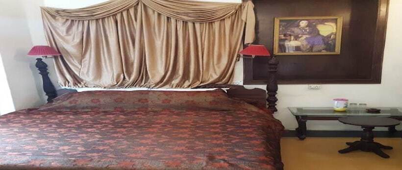 هتل Chimney House