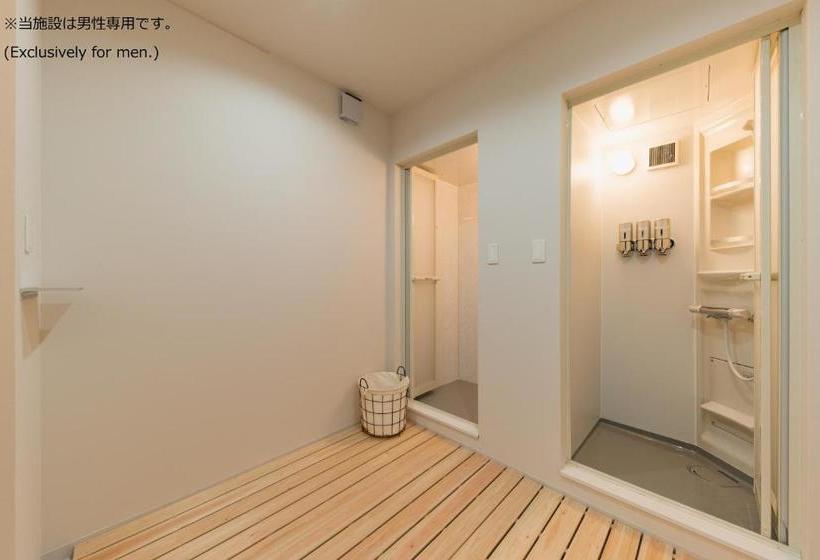Hotel-cápsula Frontier Inn Kashiwa Tanaka  Caters To Men