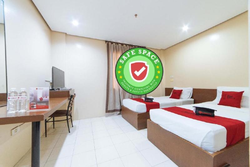 Hotel Reddoorz Near Olongapo Bus Terminal
