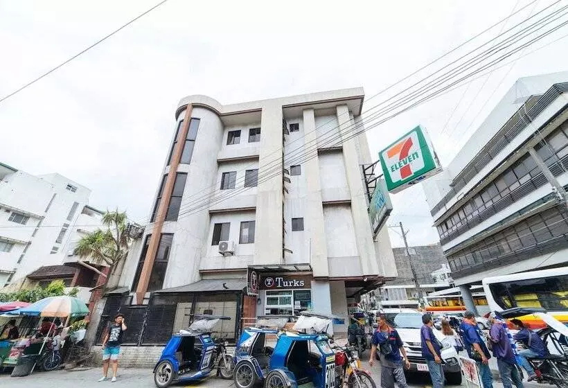 Hotelli Reddoorz Near Olongapo Bus Terminal