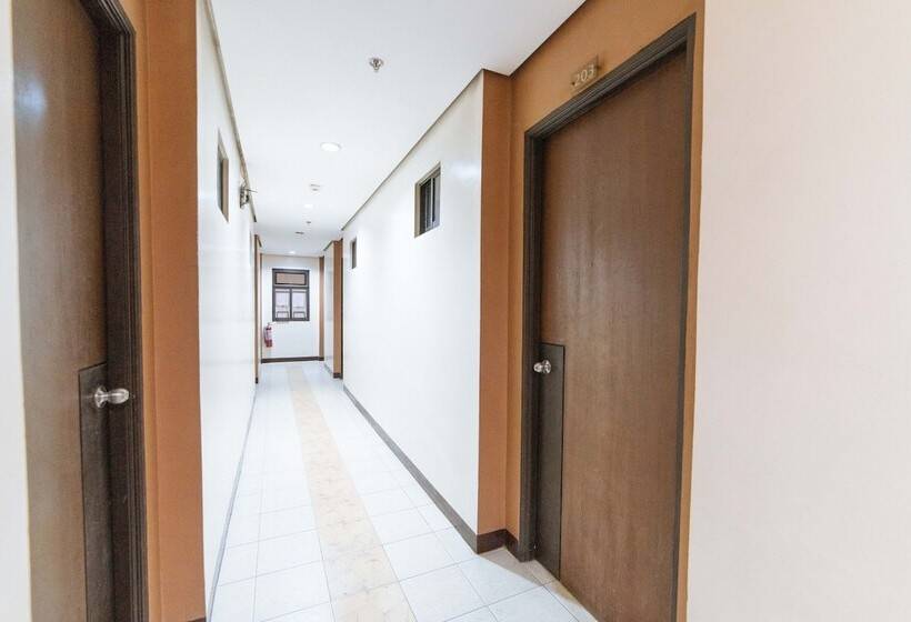 Hotel Reddoorz Near Olongapo Bus Terminal