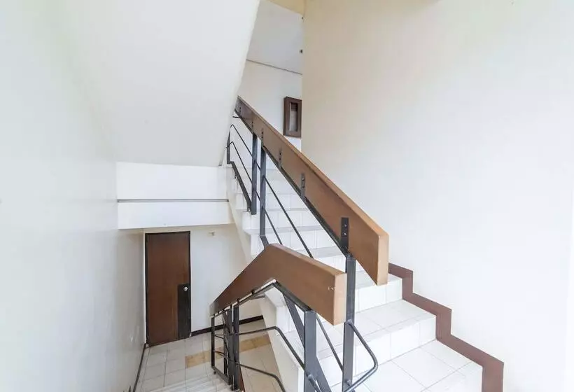 Hotelli Reddoorz Near Olongapo Bus Terminal