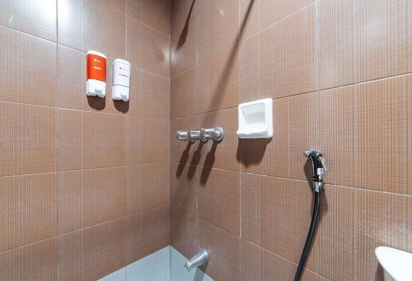 Hotel Reddoorz Near Olongapo Bus Terminal