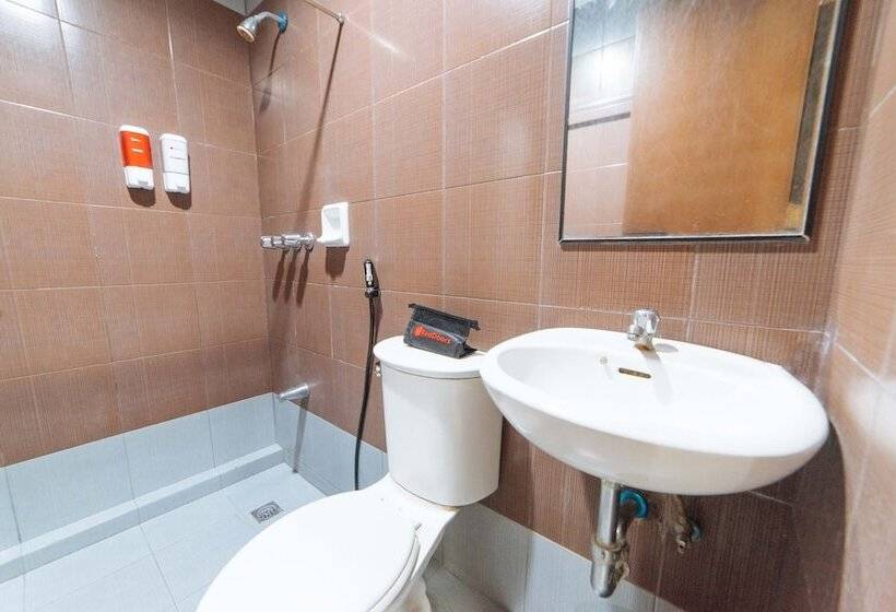 Hotel Reddoorz Near Olongapo Bus Terminal