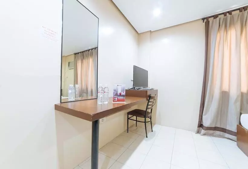 Hotelli Reddoorz Near Olongapo Bus Terminal