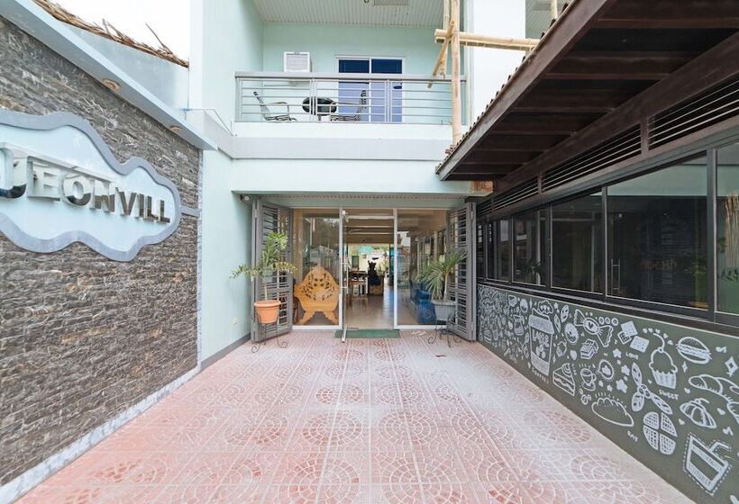 فندق Reddoorz @ Old Buswang Road