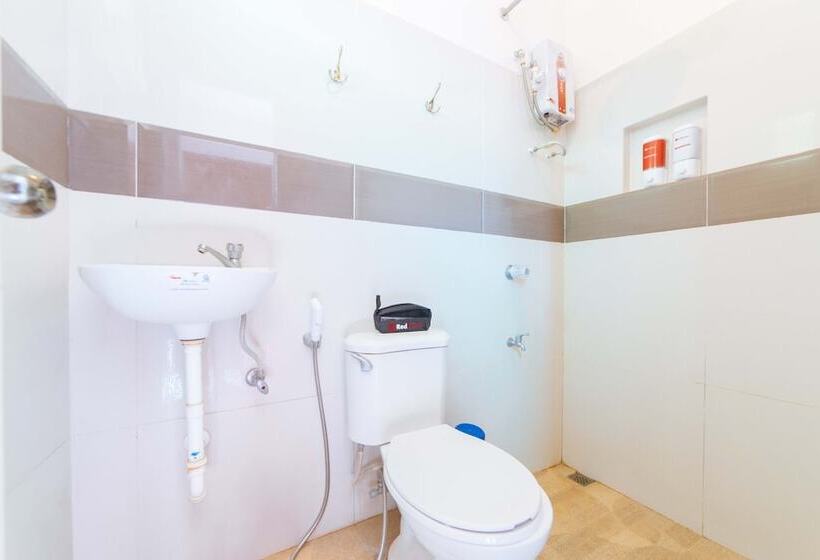 فندق Reddoorz @ Old Buswang Road