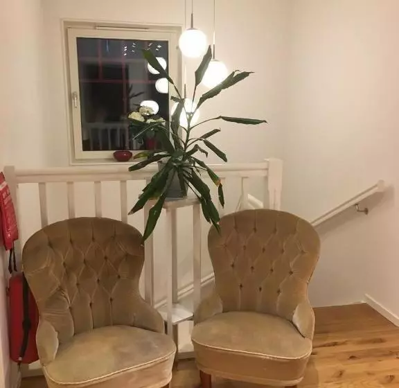 تختخواب و صبحانه öregrund Bnb