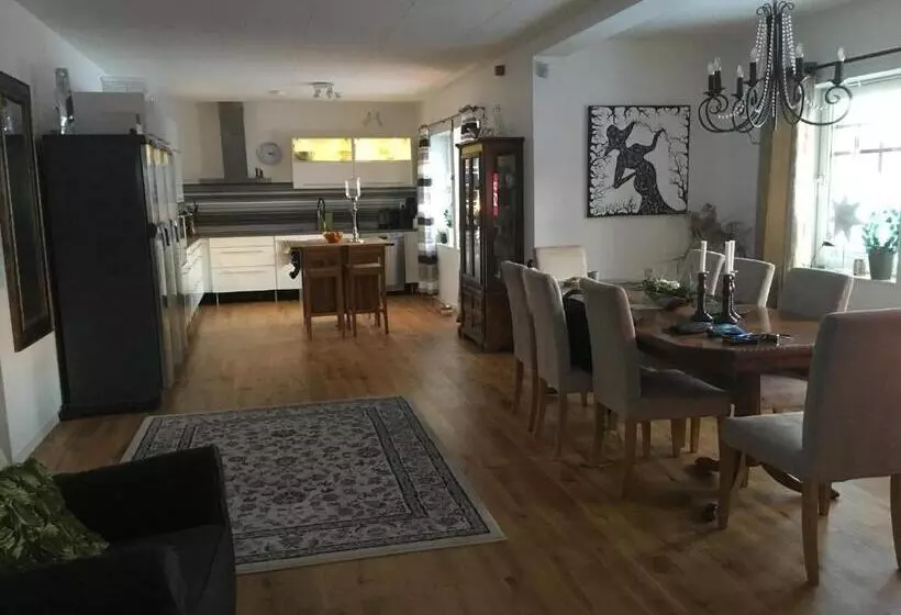 تختخواب و صبحانه öregrund Bnb