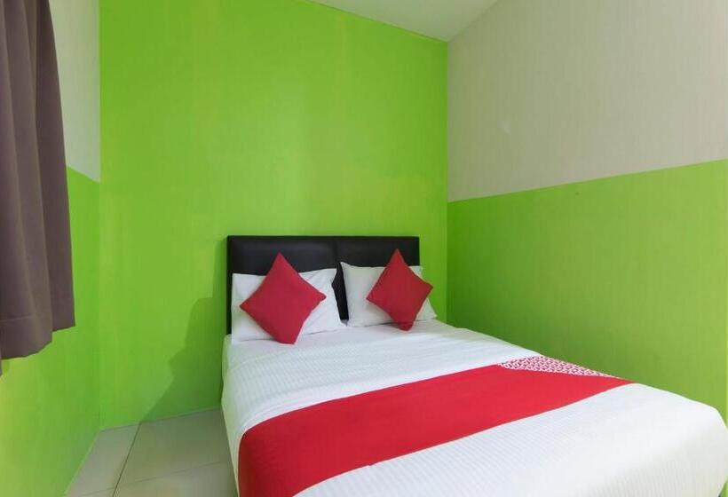 בית מלון כפרי Oyo 44072 Mines Cempaka