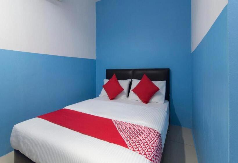 בית מלון כפרי Oyo 44072 Mines Cempaka