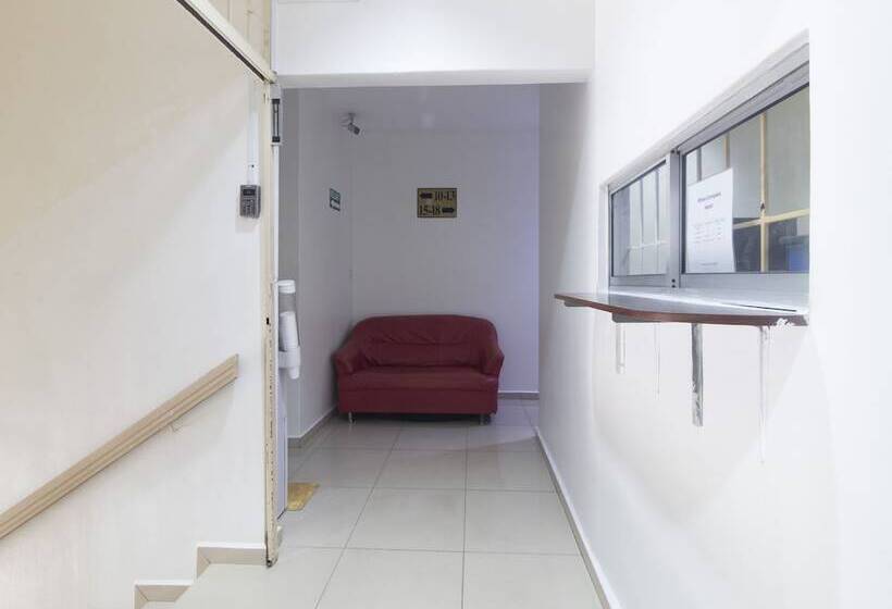 בית מלון כפרי Oyo 44072 Mines Cempaka