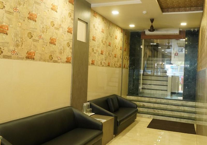 בית מלון כפרי Sharda Residency