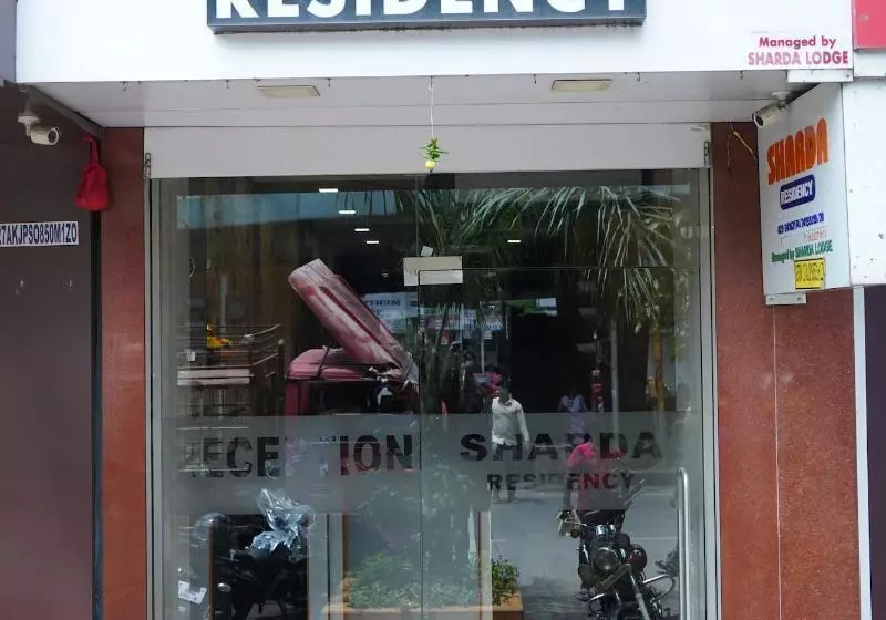 ホテル Sharda Residency