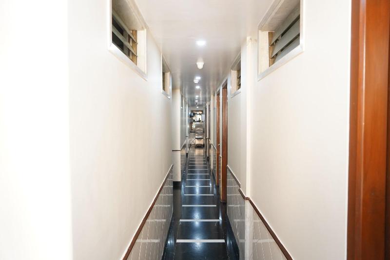 בית מלון כפרי Sharda Residency