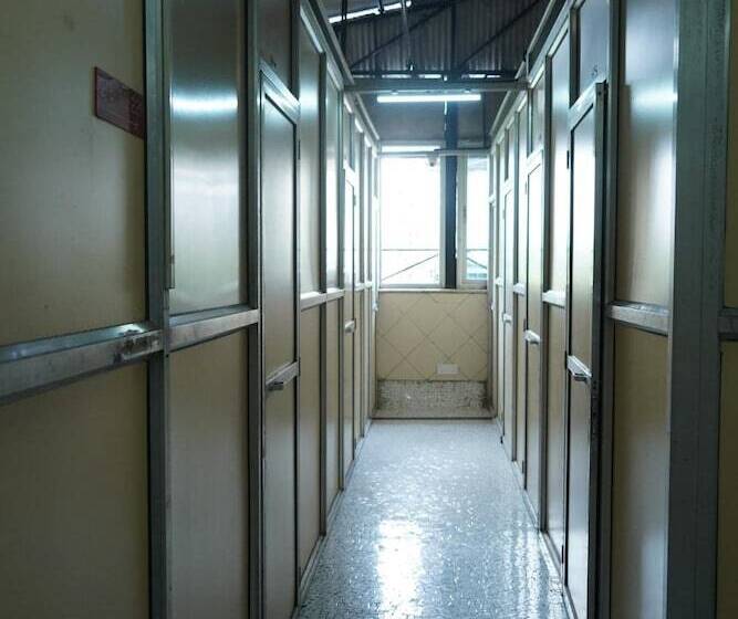 בית מלון כפרי Sharda Residency