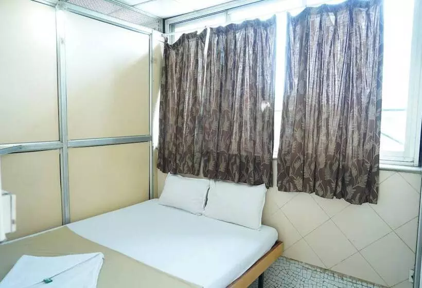 ホテル Sharda Residency