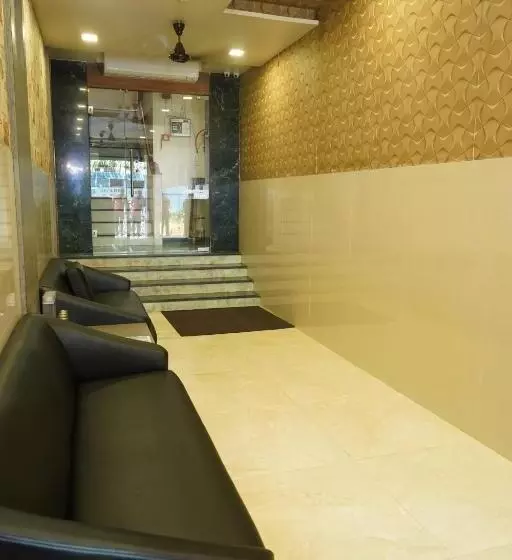 ホテル Sharda Residency