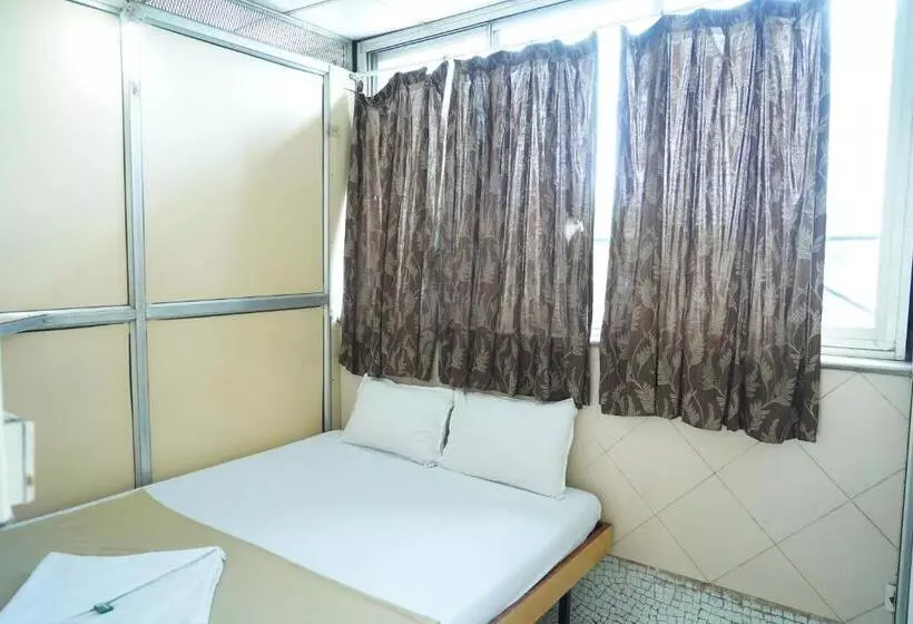ホテル Sharda Residency