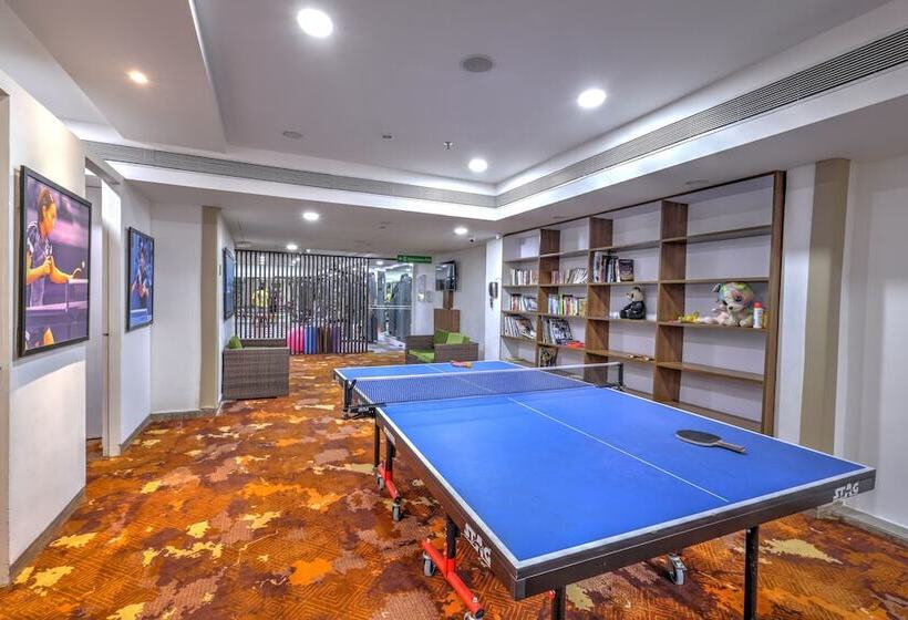 Hotelli Sobit Sarovar Portico