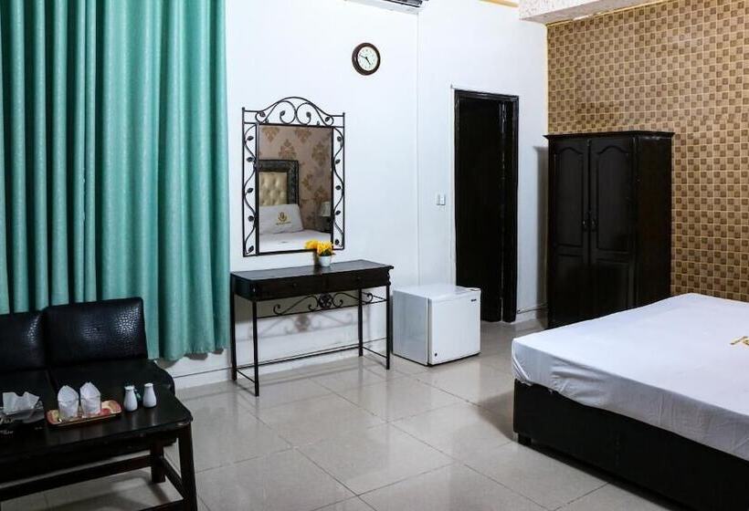 هتل Tulip Inn, Gulberg