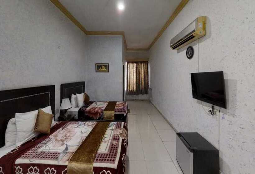 هتل Tulip Inn, Gulberg