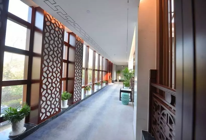 هتل Jingcui Huanyi