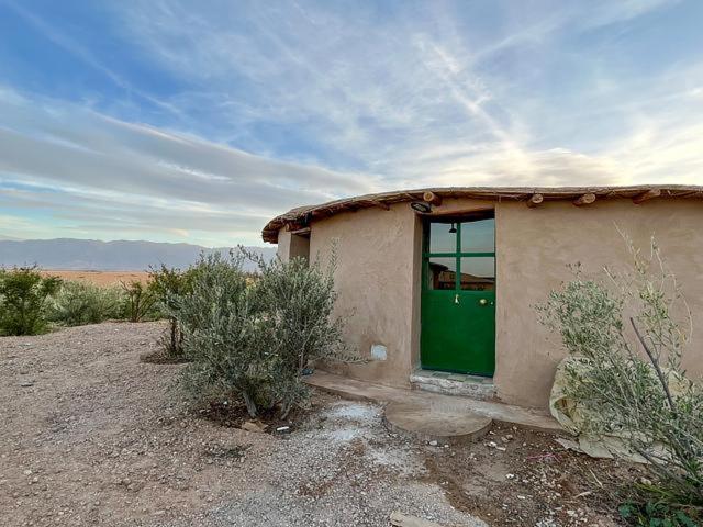 مبيت وإفطار Les Jardins D Amizmiz