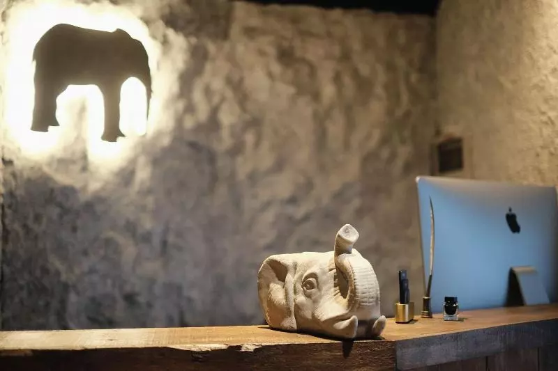 Hotel Elephant