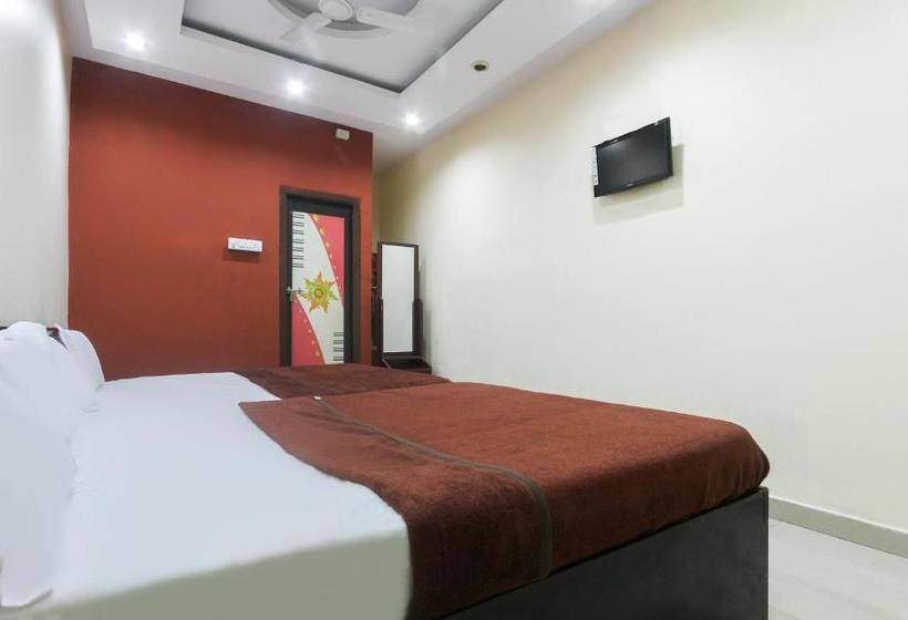 בית מלון כפרי Spot On 48871 Ay