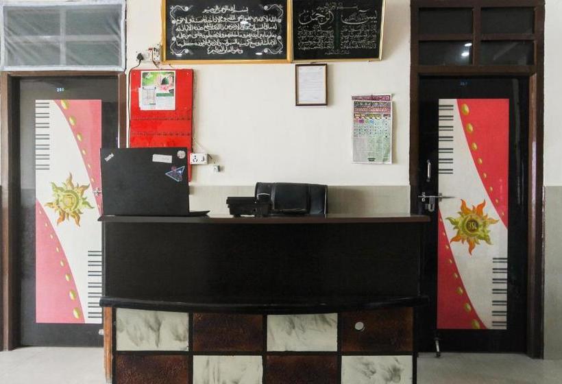 בית מלון כפרי Spot On 48871 Ay