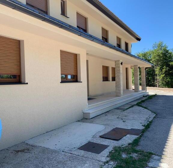 مُتل Turistički Centar Vučje