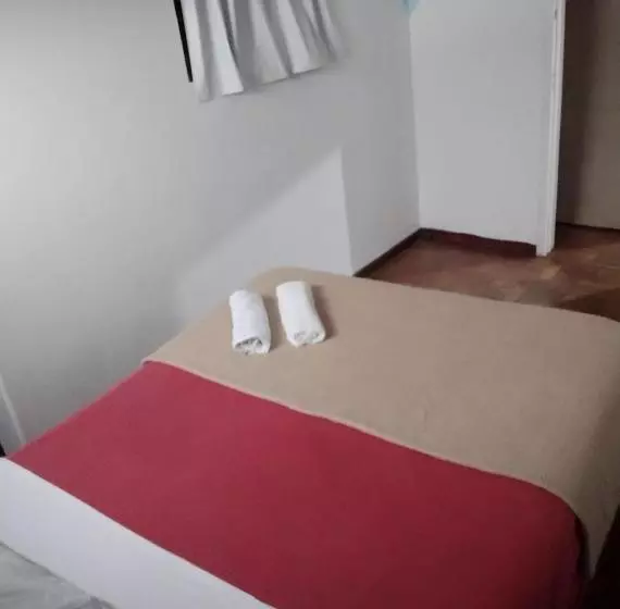 Voa Descubra Hostel Bar