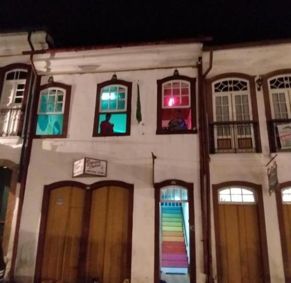 Voa Descubra Hostel Bar