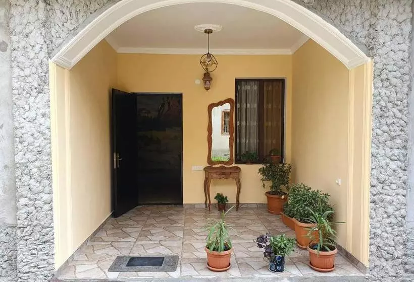 پانسیون Guesthouse Kurdiani In Mestia