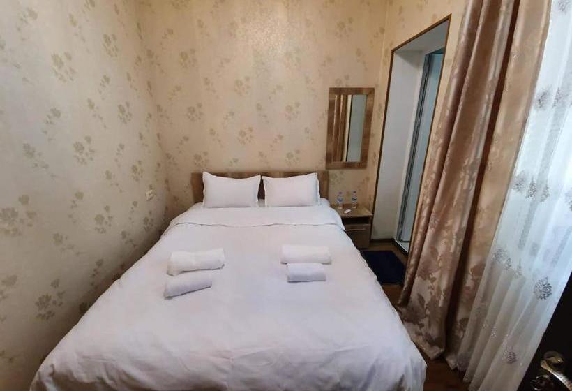 پانسیون Guesthouse Kurdiani In Mestia