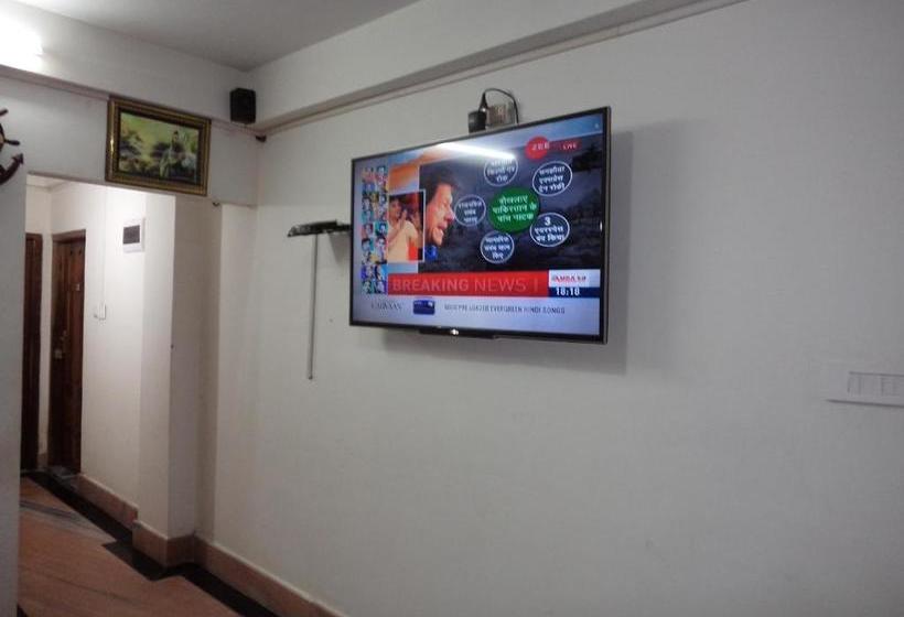 بنسيون Red Pine Guest House