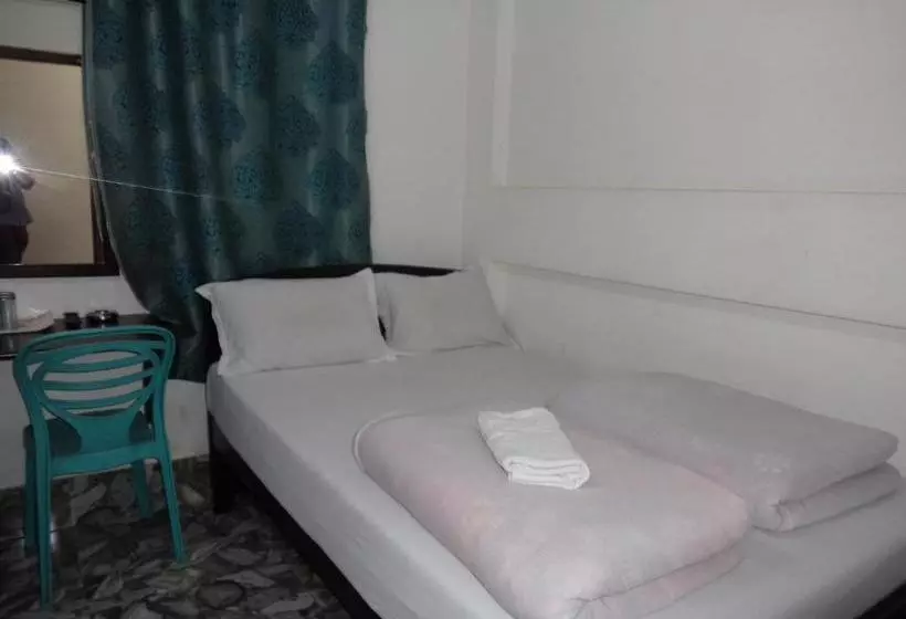 Pension Red Pine Guest House