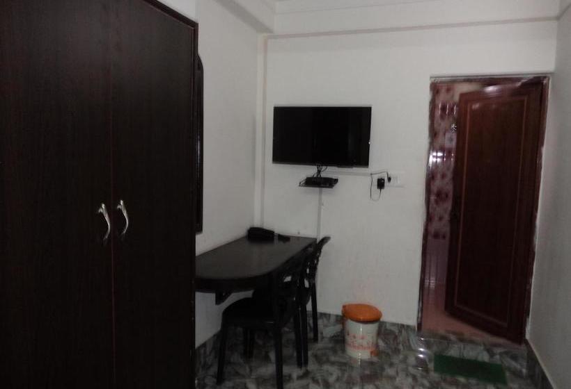 بنسيون Red Pine Guest House