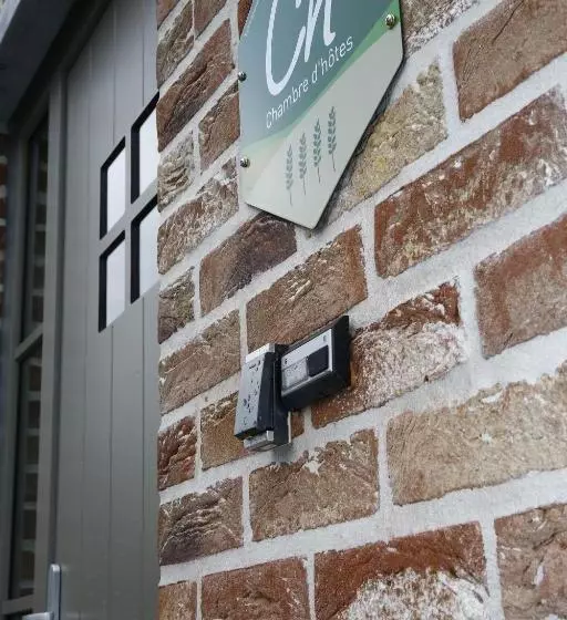 تختخواب و صبحانه Au Monty