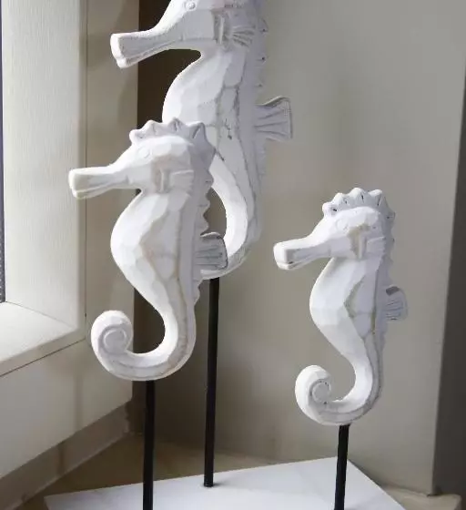 تختخواب و صبحانه Au Monty